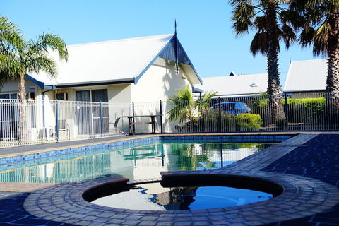 Torquay Tropicana Motel - QLD Tourism 6