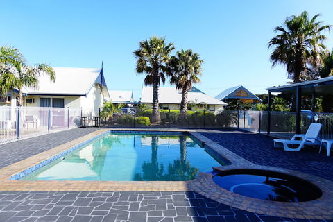 Torquay Tropicana Motel - QLD Tourism 5