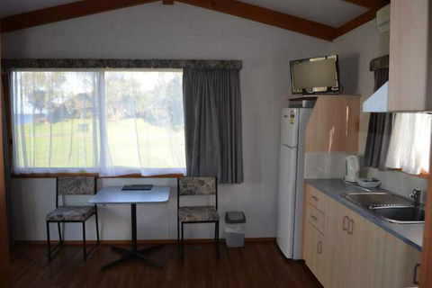 Holiday Lifestyle Henty Bay Portland - QLD Tourism 3