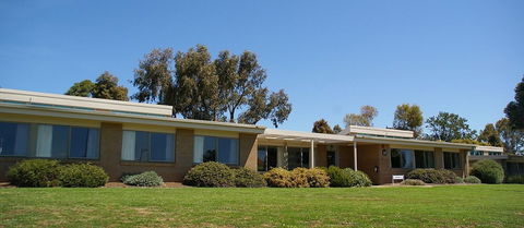 Deakin Geelong Units - QLD Tourism 3