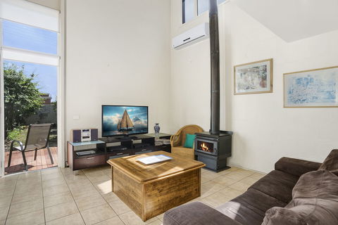 Terrace Lofts Apartments - QLD Tourism 6