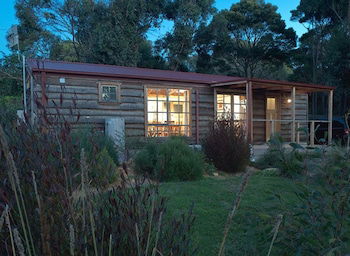 Port Bayou Cottage - QLD Tourism 0