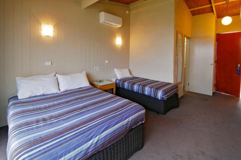 Torquay Hotel / Motel - QLD Tourism 2