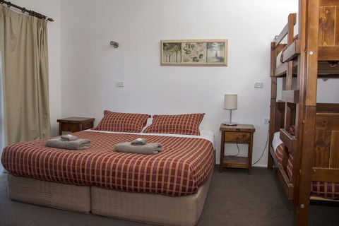 Delatite Apartments Timbertop & Fir - Queensland Tourism 6