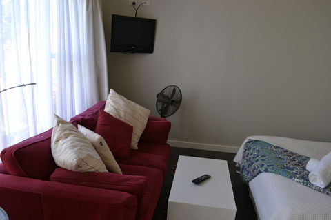 Ruby's Queenscliff - QLD Tourism 0