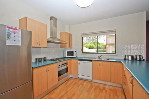 Cosmopolitan Apartments - Queensland Tourism 1