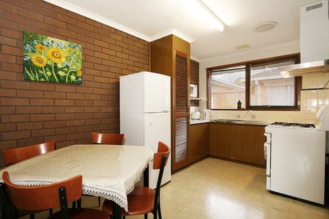 40 Thames Holiday Unit - Queensland Tourism 6