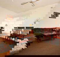 Lisson Holiday Rental - Queensland Tourism