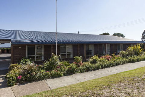 Ararat Motor Inn - Queensland Tourism 1