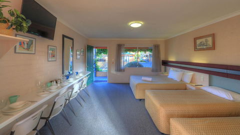 The Vines Motel And Cottages - QLD Tourism 5