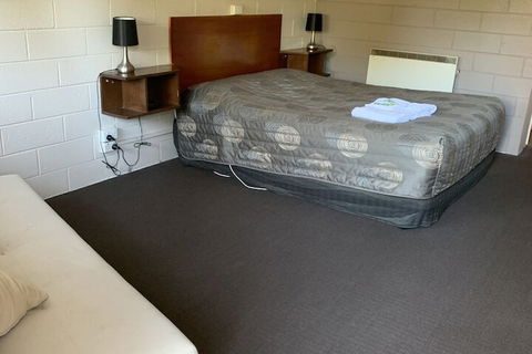 Tartan Motel - QLD Tourism 7