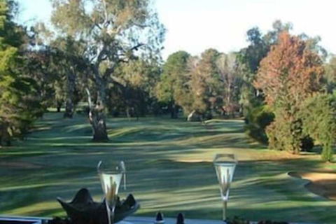 Corowa Golf Club Motel - Queensland Tourism 4