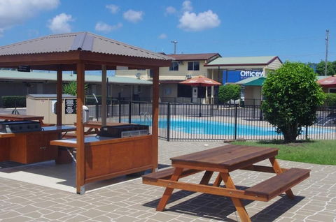 The Ashwood Motel - Queensland Tourism 1