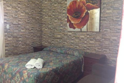 Ayr Max Motel - Queensland Tourism 6