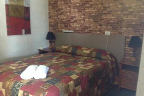 Ayr Max Motel - Queensland Tourism 3