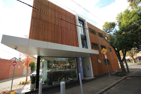 Melrose Apartments - Queensland Tourism 4