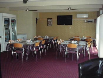 Gladstone Village Motel - Queensland Tourism 4