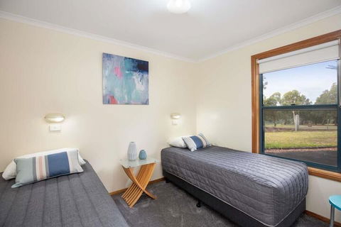 Blue Lake Holiday Park - Queensland Tourism 5