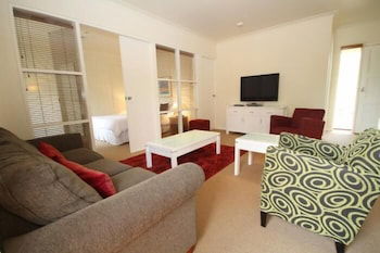 Tuileries - Queensland Tourism 3