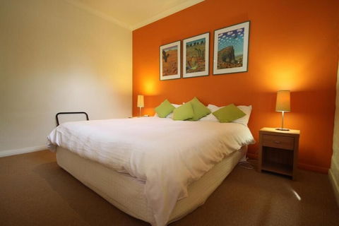 Tuileries - Queensland Tourism 4