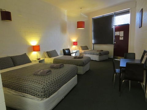 San Remo Hotel Motel - QLD Tourism 5