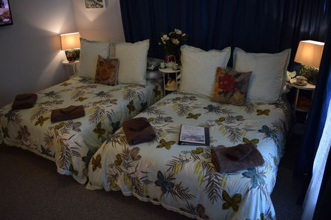 Meurants Manor Bed & Breakfast - QLD Tourism 3