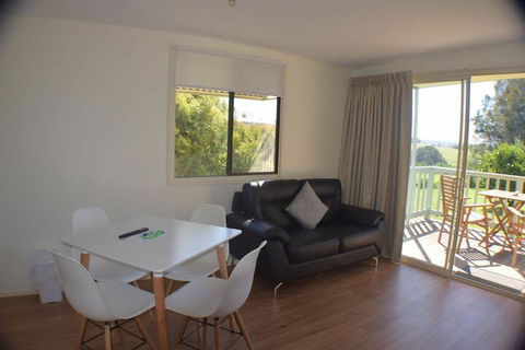 Mystery Bay Cottages - QLD Tourism 7