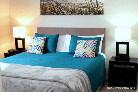 Mollymook Cove Apartments - QLD Tourism 1