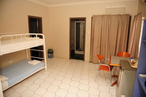 Hotel Allen - QLD Tourism 5