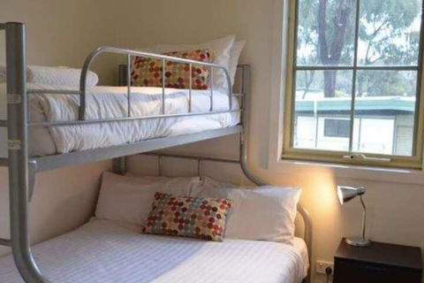 Tasman Holiday Parks - Merool On The Murray - QLD Tourism 3