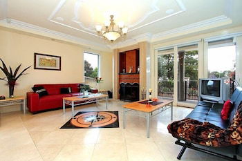 ABC Accommodation - Rosebud - Queensland Tourism 0