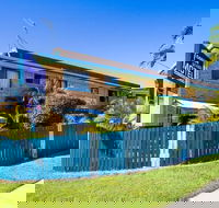 Tannum on the Beach Motel - Queensland Tourism