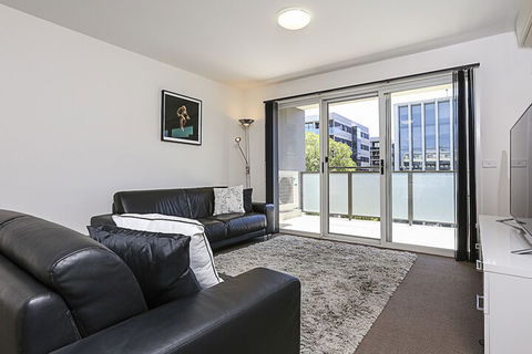 Accommodate Canberra - Braddon 33 - Queensland Tourism 5