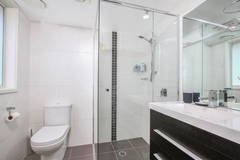 Accommodate Canberra - Braddon 33 - Queensland Tourism 7