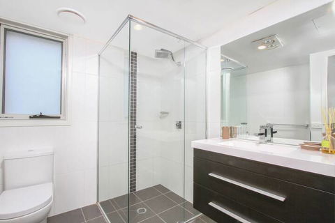 Accommodate Canberra - Braddon 33 - Queensland Tourism 3