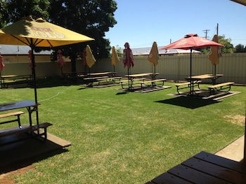Coro Club Motel - Queensland Tourism 6