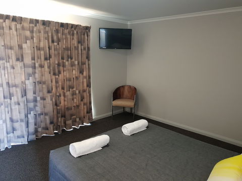 Coro Club Motel - Queensland Tourism 2