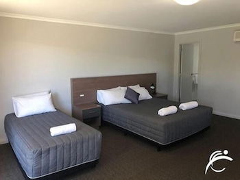 Coro Club Motel - Queensland Tourism 3