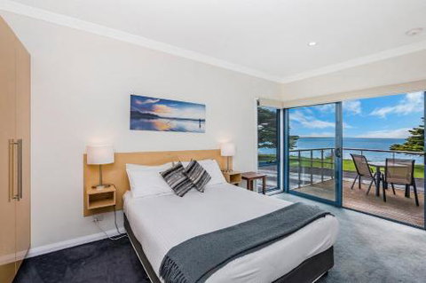 Seascape Accommodation - Queensland Tourism 5
