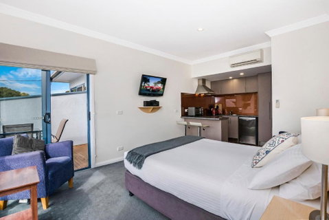 Seascape Accommodation - Queensland Tourism 6