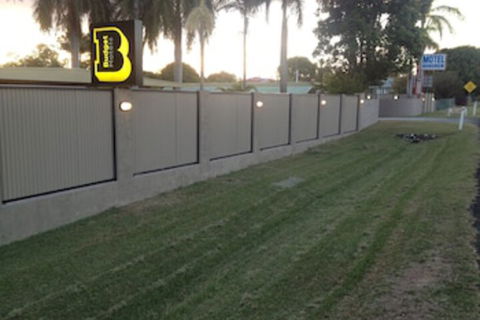 Bororen Motel - Queensland Tourism 0
