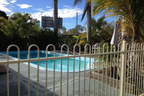 Bororen Motel - Queensland Tourism 2