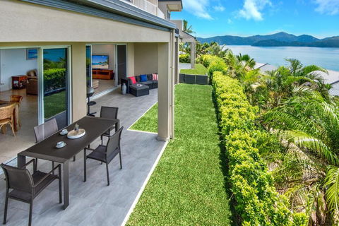 La Bella Apartments - QLD Tourism 3