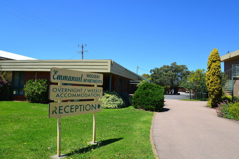 Emmanuel Holiday Apartments - QLD Tourism 3