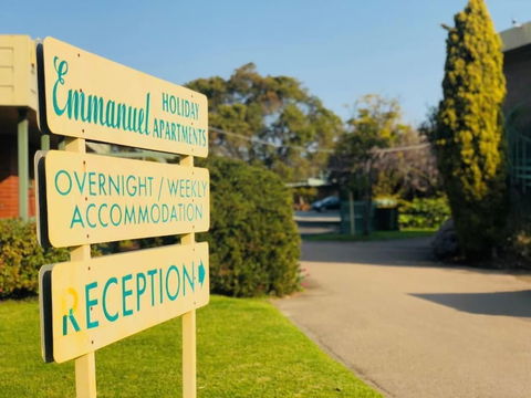 Emmanuel Holiday Apartments - QLD Tourism 4