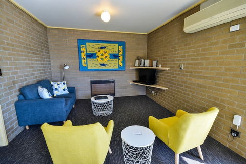 Emmanuel Holiday Apartments - QLD Tourism 6