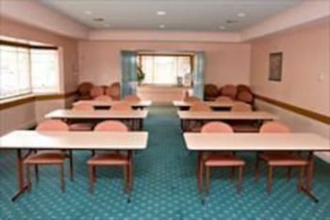 Young Federation Motor Inn - Queensland Tourism 6