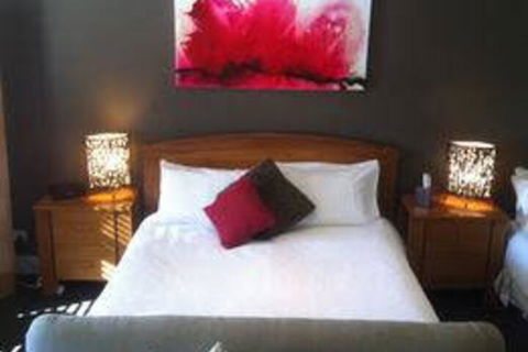 Queenscliff Hotel - Queensland Tourism 3