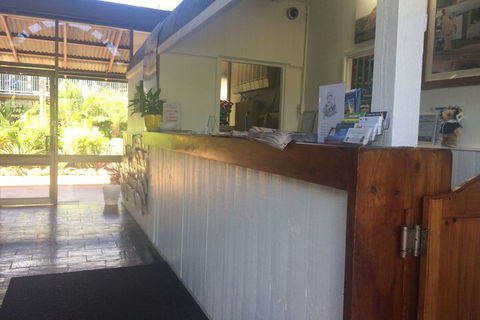 Paraway Motel - QLD Tourism 1