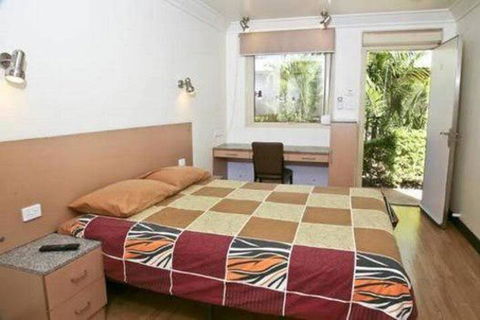 Karratha Motel - Queensland Tourism 1